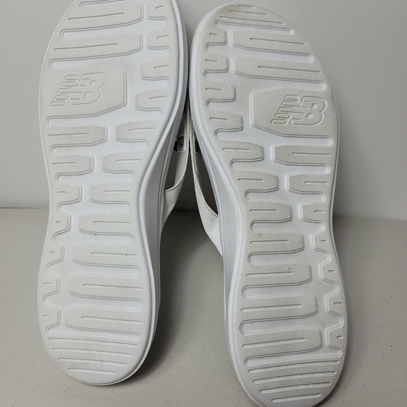 New Balance Lightweight white men’s Flip Flop Thong Sandals Slides Sz 13 - Picture 6 of 8